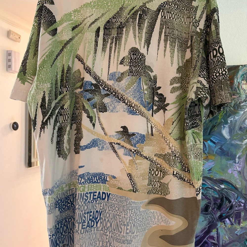 LRG Mens Green and Black Graphic Tee